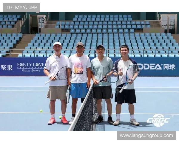 世界网球巡回赛激战正酣 新星崛起老将坚守 荣耀之路再添新篇章